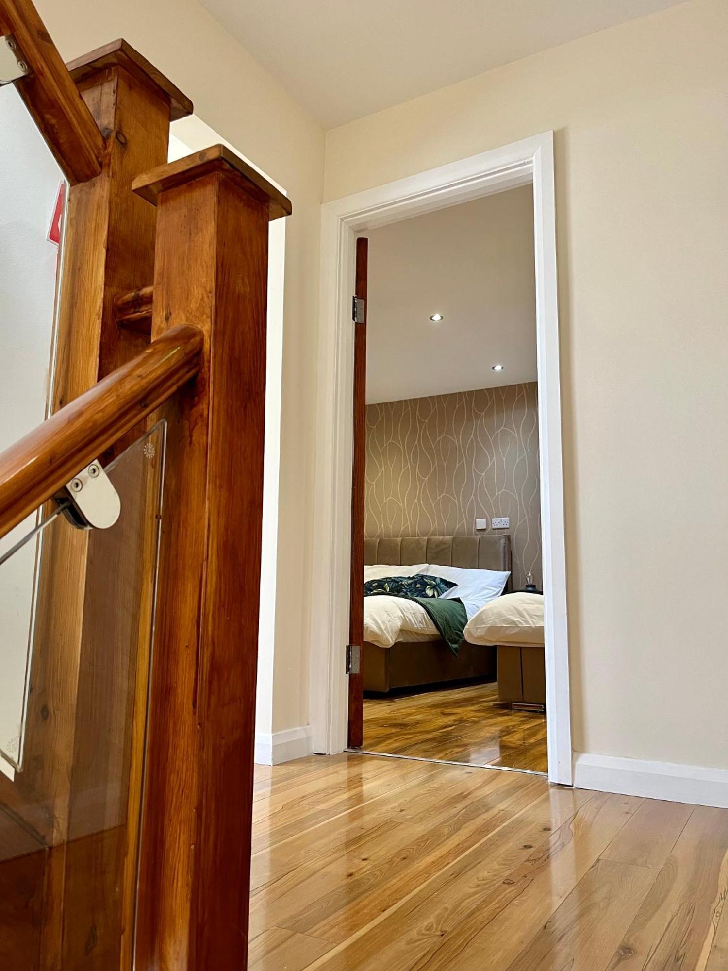Gazde/Camere de închiriat Ridge Hill House Londra